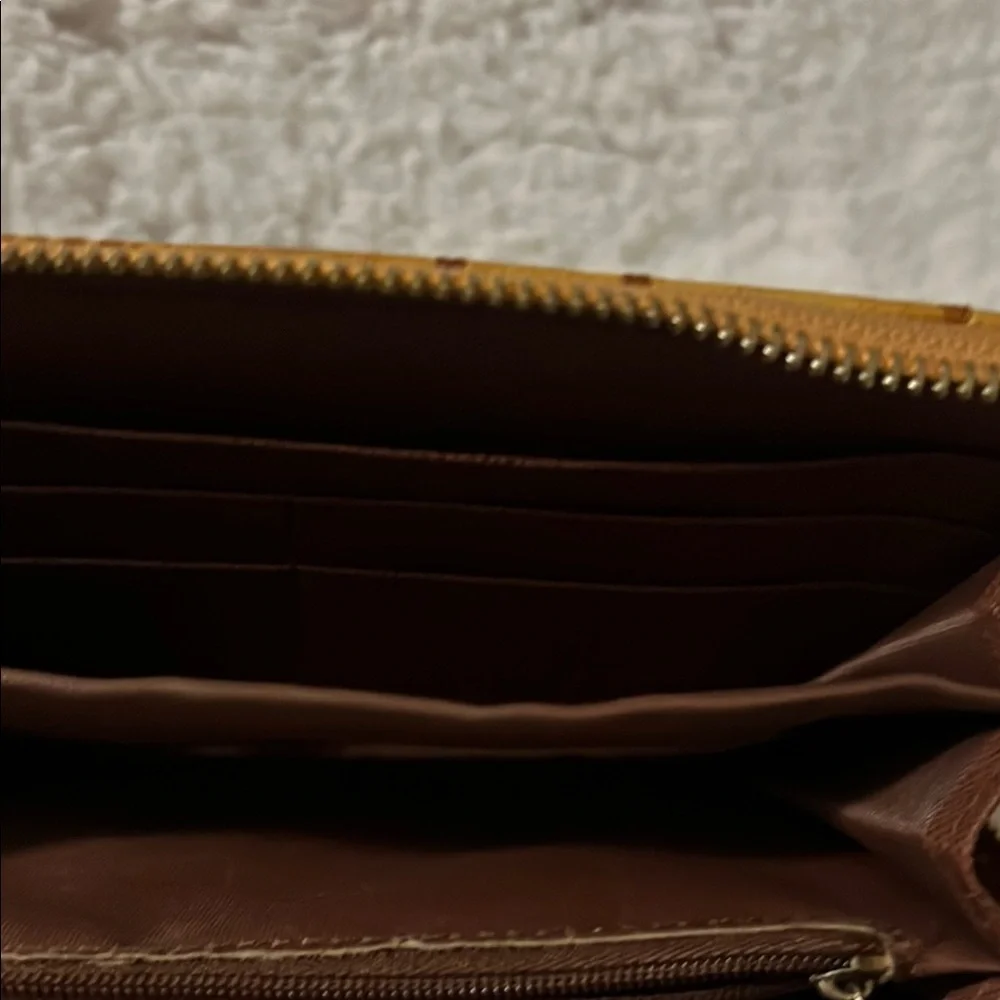 Ostrich Faux leather‎ Brown Textured Wallet